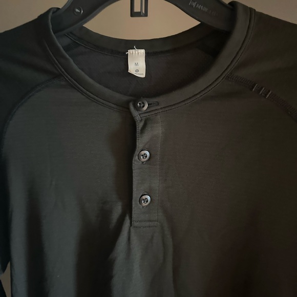 Lululemon Long Sleeve - Picture 3 of 4